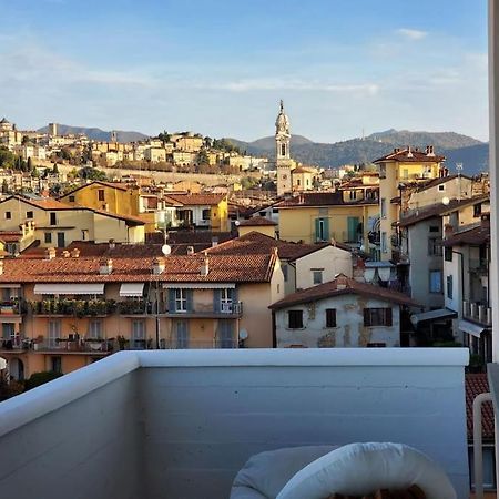 "La Me Ca" Intero Appartamento In Centro Con Vista Sui Colli 贝尔加莫 外观 照片