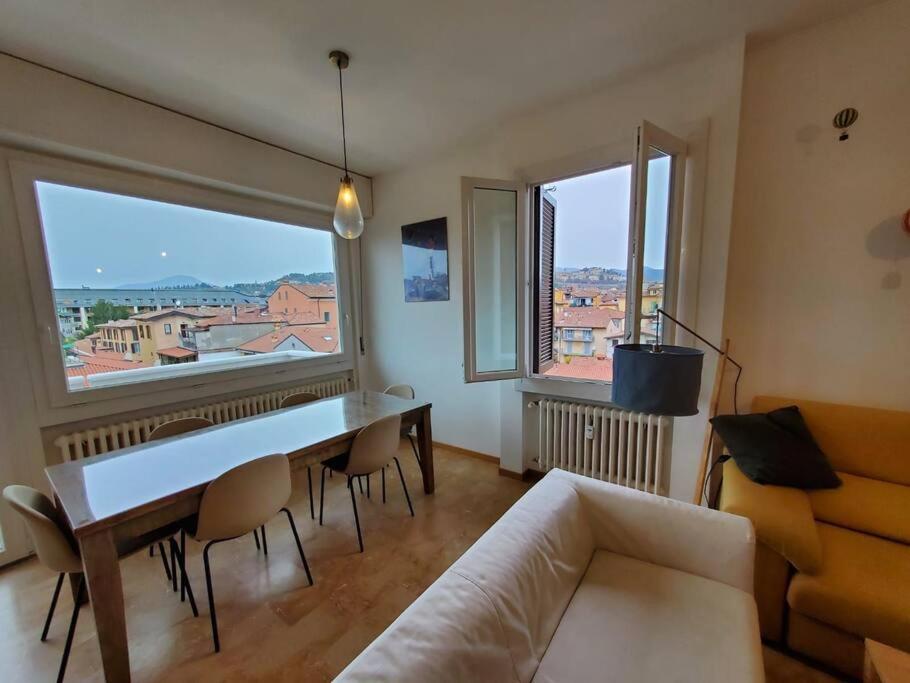 "La Me Ca" Intero Appartamento In Centro Con Vista Sui Colli 贝尔加莫 外观 照片
